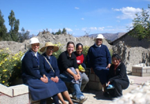 Andrea mit einigen Klosterschwestern von San José de Cluny